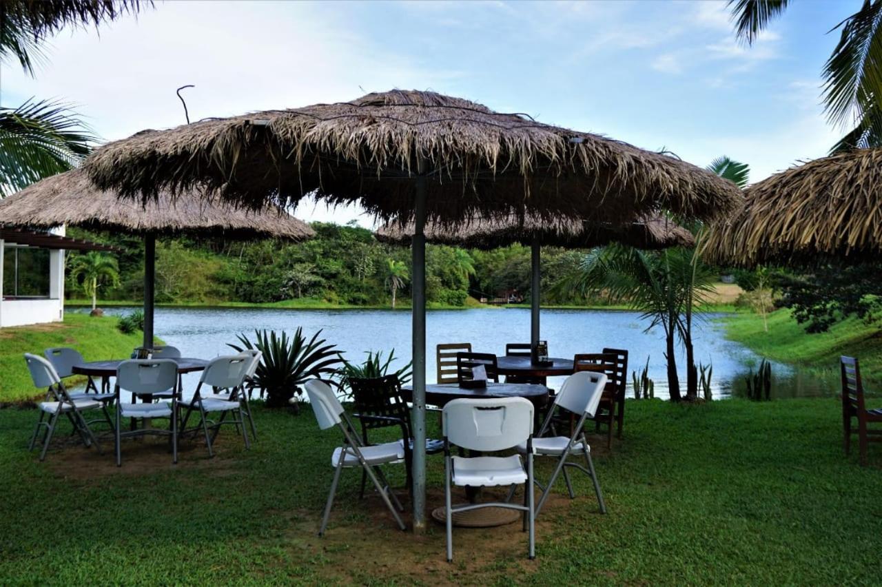 סנטיאגו Hotel Vista Lago מראה חיצוני תמונה