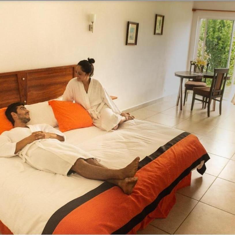 סנטיאגו Hotel Vista Lago מראה חיצוני תמונה